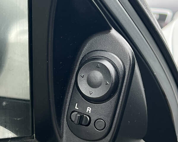 Серый Шевроле Лачетти, объемом двигателя 1.8 л и пробегом 290 тыс. км за 5499 $, фото 7 на Automoto.ua