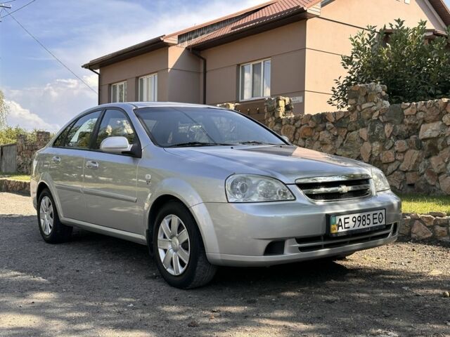 Серый Шевроле Лачетти, объемом двигателя 1.8 л и пробегом 170 тыс. км за 5500 $, фото 1 на Automoto.ua