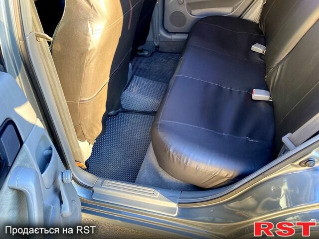 Серый Шевроле Лачетти, объемом двигателя 1.6 л и пробегом 130 тыс. км за 5300 $, фото 10 на Automoto.ua