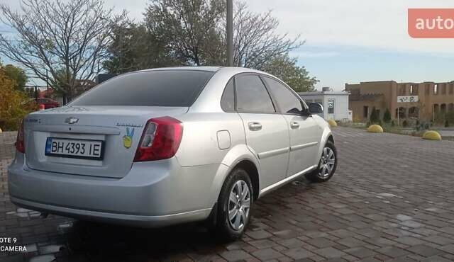 Серый Шевроле Лачетти, объемом двигателя 1.6 л и пробегом 210 тыс. км за 5200 $, фото 8 на Automoto.ua