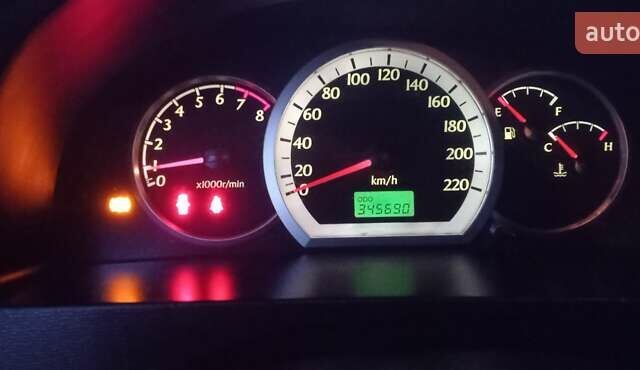 Серый Шевроле Лачетти, объемом двигателя 1.8 л и пробегом 354 тыс. км за 4200 $, фото 9 на Automoto.ua