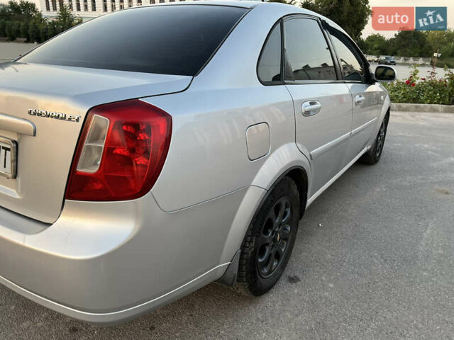 Сірий Шевроле Лачетті, об'ємом двигуна 1.8 л та пробігом 270 тис. км за 4999 $, фото 5 на Automoto.ua
