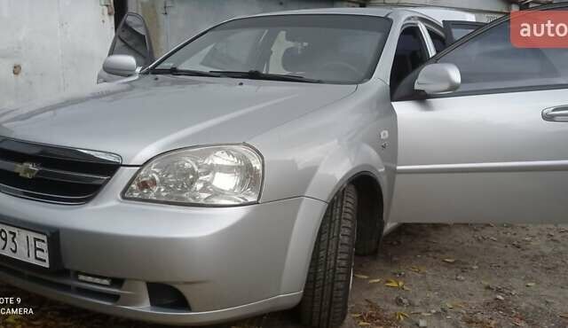 Серый Шевроле Лачетти, объемом двигателя 1.6 л и пробегом 210 тыс. км за 5200 $, фото 4 на Automoto.ua