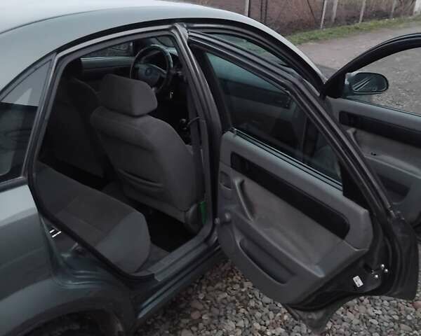 Серый Шевроле Лачетти, объемом двигателя 1.6 л и пробегом 111 тыс. км за 5500 $, фото 10 на Automoto.ua