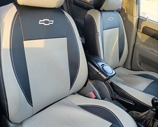 Сірий Шевроле Лачетті, об'ємом двигуна 1.6 л та пробігом 182 тис. км за 4700 $, фото 11 на Automoto.ua