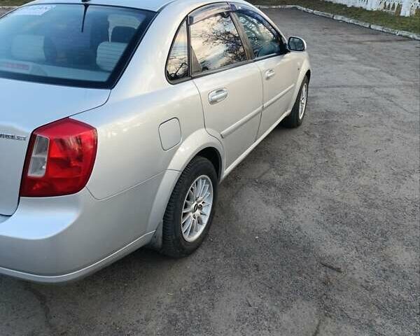 Сірий Шевроле Лачетті, об'ємом двигуна 1.6 л та пробігом 182 тис. км за 4700 $, фото 2 на Automoto.ua