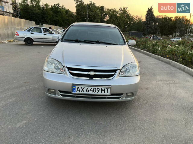 Сірий Шевроле Лачетті, об'ємом двигуна 1.8 л та пробігом 270 тис. км за 4999 $, фото 1 на Automoto.ua