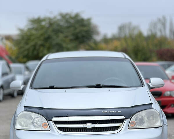 Серый Шевроле Лачетти, объемом двигателя 1.8 л и пробегом 290 тыс. км за 5499 $, фото 1 на Automoto.ua