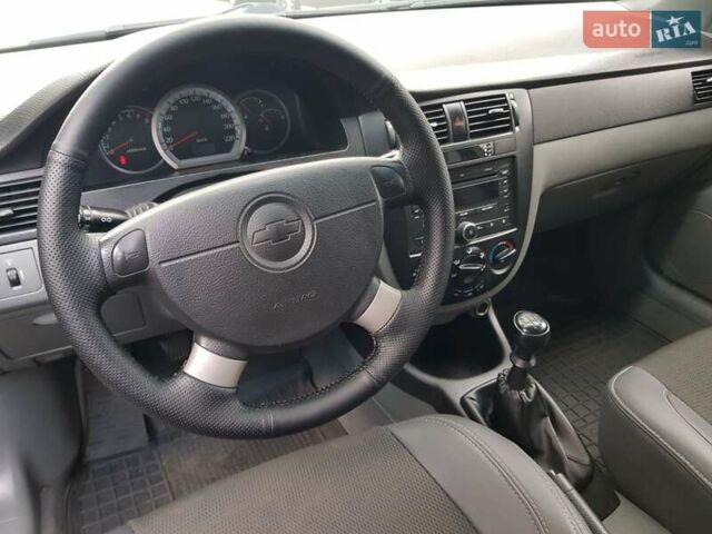 Сірий Шевроле Лачетті, об'ємом двигуна 1.6 л та пробігом 168 тис. км за 6000 $, фото 4 на Automoto.ua