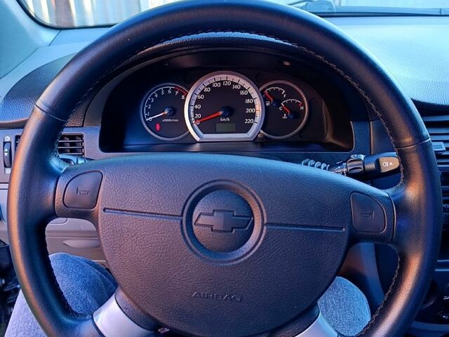 Сірий Шевроле Лачетті, об'ємом двигуна 1.8 л та пробігом 107 тис. км за 6500 $, фото 10 на Automoto.ua