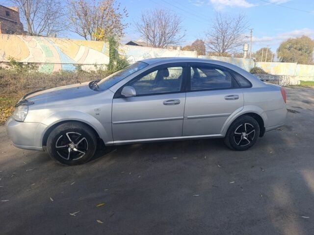 Серый Шевроле Лачетти, объемом двигателя 1.6 л и пробегом 234 тыс. км за 4500 $, фото 2 на Automoto.ua