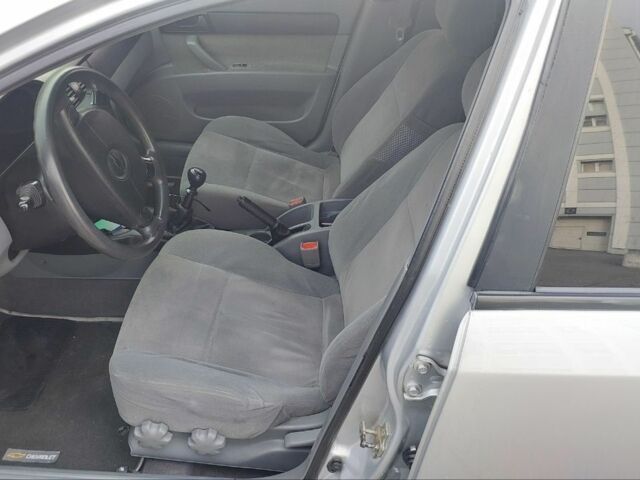 Сірий Шевроле Лачетті, об'ємом двигуна 1.6 л та пробігом 214 тис. км за 3950 $, фото 4 на Automoto.ua