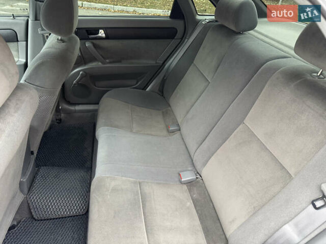 Серый Шевроле Лачетти, объемом двигателя 1.8 л и пробегом 166 тыс. км за 6200 $, фото 8 на Automoto.ua