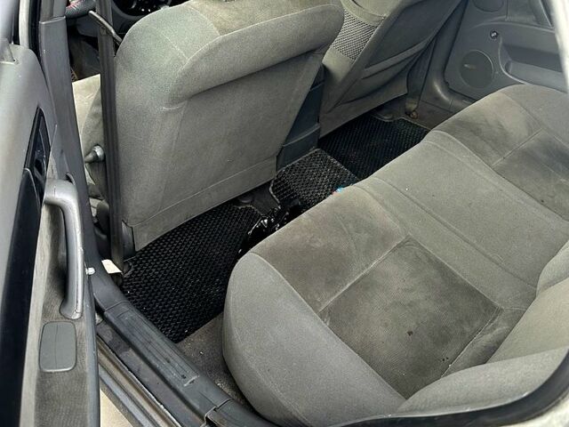 Серый Шевроле Лачетти, объемом двигателя 1.8 л и пробегом 240 тыс. км за 3800 $, фото 1 на Automoto.ua