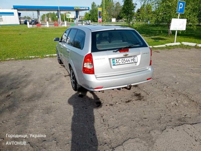 Серый Шевроле Лачетти, объемом двигателя 1.6 л и пробегом 180 тыс. км за 3800 $, фото 3 на Automoto.ua