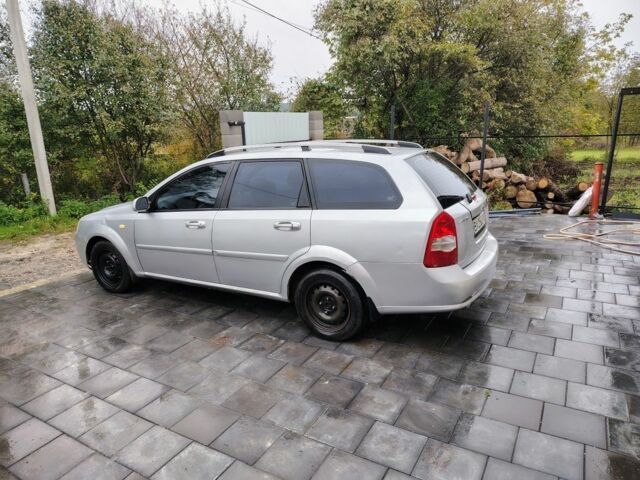 Серый Шевроле Лачетти, объемом двигателя 1.8 л и пробегом 250 тыс. км за 3100 $, фото 4 на Automoto.ua