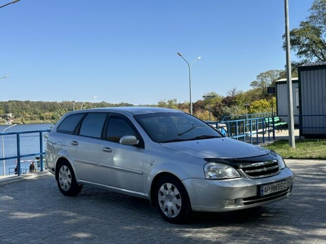 Серый Шевроле Лачетти, объемом двигателя 1.8 л и пробегом 250 тыс. км за 3850 $, фото 2 на Automoto.ua