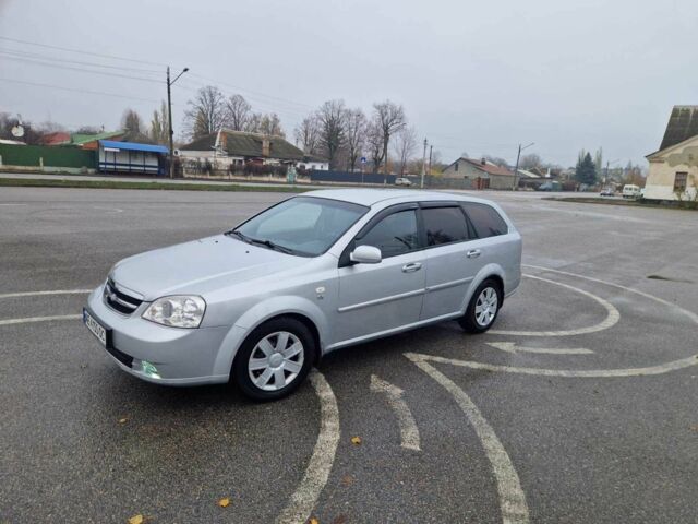 Серый Шевроле Лачетти, объемом двигателя 1.8 л и пробегом 276 тыс. км за 3300 $, фото 3 на Automoto.ua