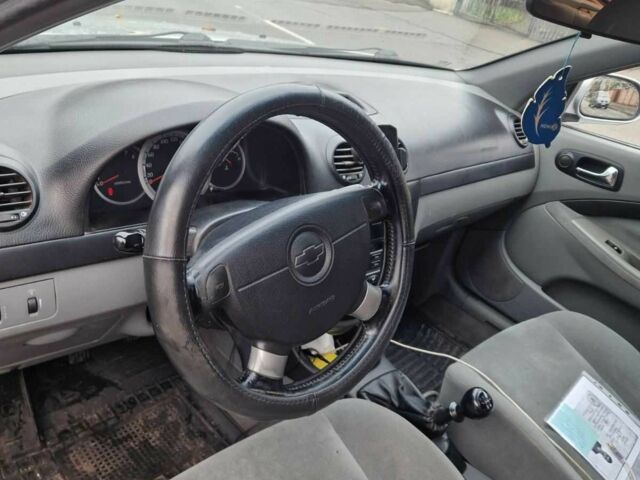 Серый Шевроле Лачетти, объемом двигателя 1.8 л и пробегом 276 тыс. км за 3300 $, фото 1 на Automoto.ua