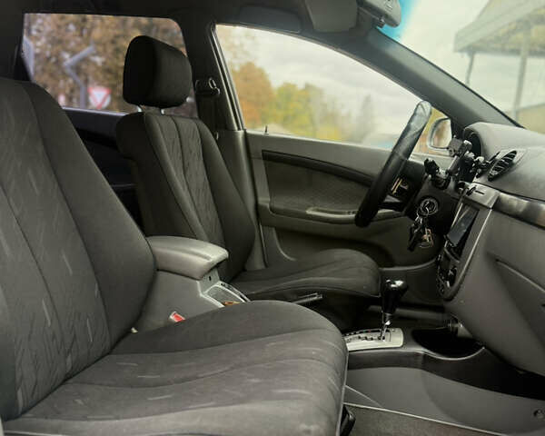 Серый Шевроле Лачетти, объемом двигателя 1.8 л и пробегом 278 тыс. км за 2950 $, фото 12 на Automoto.ua