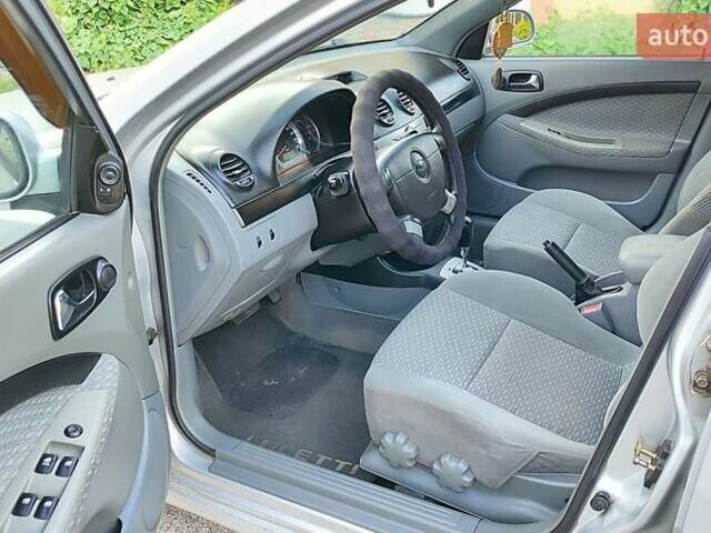 Серый Шевроле Лачетти, объемом двигателя 1.8 л и пробегом 280 тыс. км за 4250 $, фото 8 на Automoto.ua