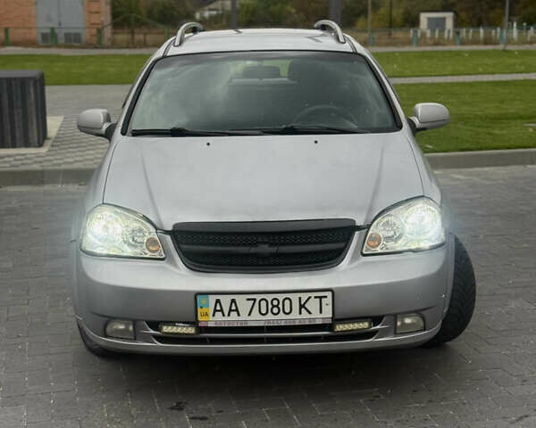 Серый Шевроле Лачетти, объемом двигателя 1.8 л и пробегом 278 тыс. км за 2999 $, фото 5 на Automoto.ua