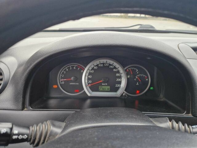 Серый Шевроле Лачетти, объемом двигателя 1.8 л и пробегом 276 тыс. км за 3300 $, фото 4 на Automoto.ua