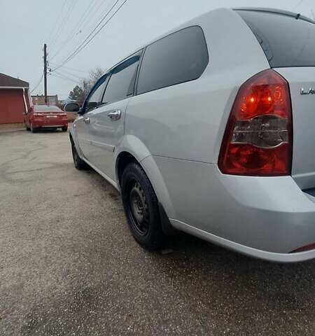 Серый Шевроле Лачетти, объемом двигателя 1.79 л и пробегом 250 тыс. км за 4100 $, фото 5 на Automoto.ua