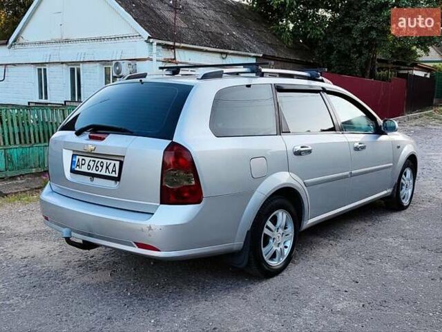 Серый Шевроле Лачетти, объемом двигателя 1.8 л и пробегом 280 тыс. км за 4750 $, фото 4 на Automoto.ua