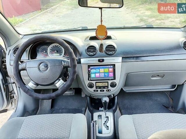 Серый Шевроле Лачетти, объемом двигателя 1.8 л и пробегом 280 тыс. км за 4750 $, фото 13 на Automoto.ua