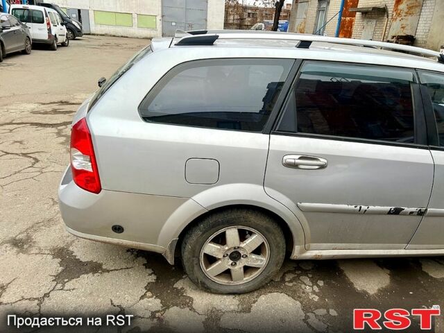 Серый Шевроле Лачетти, объемом двигателя 1.8 л и пробегом 170 тыс. км за 3700 $, фото 3 на Automoto.ua