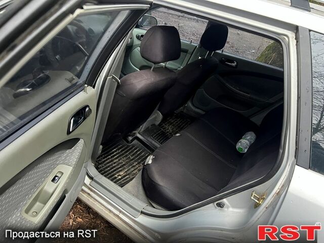 Серый Шевроле Лачетти, объемом двигателя 1.8 л и пробегом 170 тыс. км за 3700 $, фото 6 на Automoto.ua