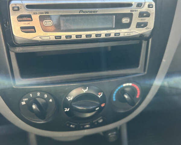 Сірий Шевроле Лачетті, об'ємом двигуна 1.6 л та пробігом 237 тис. км за 3900 $, фото 6 на Automoto.ua