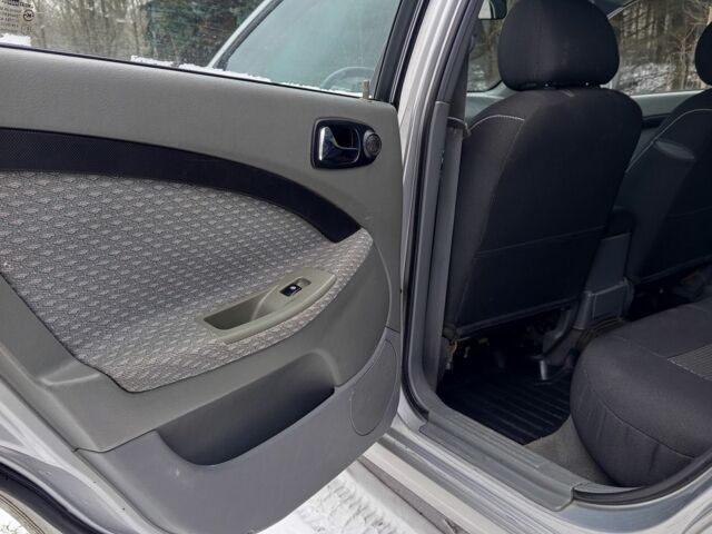 Серый Шевроле Лачетти, объемом двигателя 1.8 л и пробегом 191 тыс. км за 4550 $, фото 10 на Automoto.ua