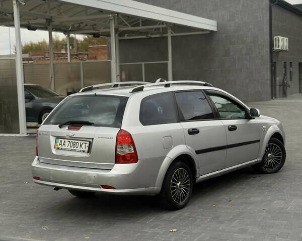 Серый Шевроле Лачетти, объемом двигателя 1.8 л и пробегом 278 тыс. км за 2700 $, фото 1 на Automoto.ua