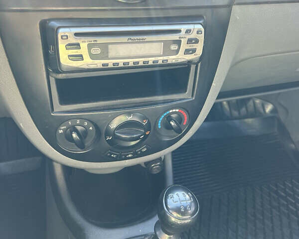 Сірий Шевроле Лачетті, об'ємом двигуна 1.6 л та пробігом 237 тис. км за 3900 $, фото 13 на Automoto.ua