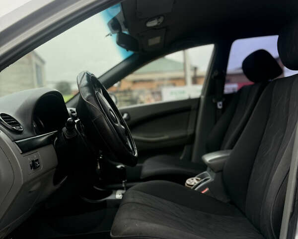 Серый Шевроле Лачетти, объемом двигателя 1.8 л и пробегом 278 тыс. км за 2950 $, фото 14 на Automoto.ua