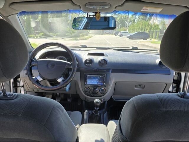 Серый Шевроле Лачетти, объемом двигателя 1.8 л и пробегом 167 тыс. км за 4000 $, фото 20 на Automoto.ua