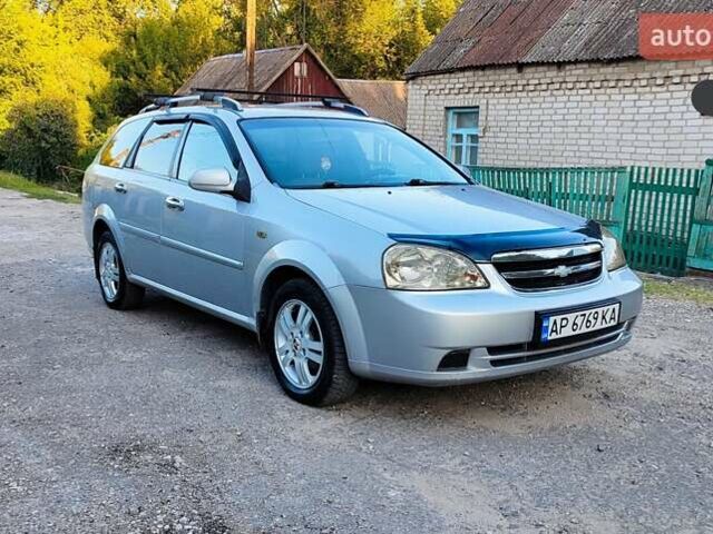 Серый Шевроле Лачетти, объемом двигателя 1.8 л и пробегом 280 тыс. км за 4250 $, фото 2 на Automoto.ua