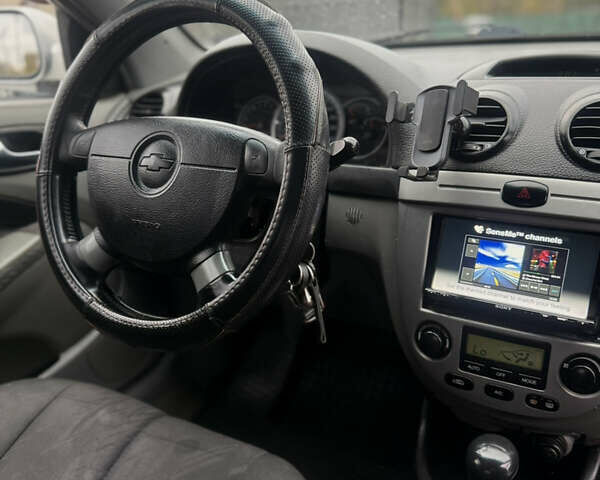 Серый Шевроле Лачетти, объемом двигателя 1.8 л и пробегом 278 тыс. км за 2700 $, фото 9 на Automoto.ua