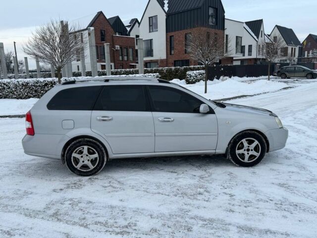 Серый Шевроле Лачетти, объемом двигателя 1.8 л и пробегом 250 тыс. км за 3850 $, фото 4 на Automoto.ua