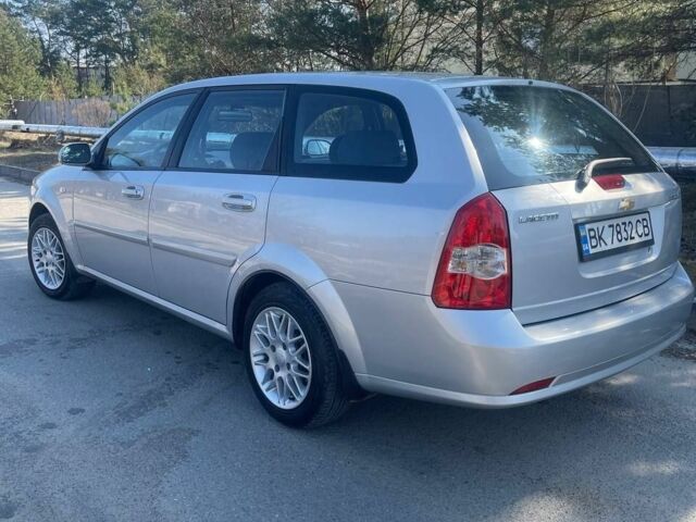 Серый Шевроле Лачетти, объемом двигателя 1.8 л и пробегом 170 тыс. км за 4500 $, фото 2 на Automoto.ua