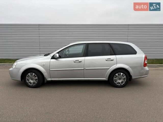 Серый Шевроле Лачетти, объемом двигателя 1.8 л и пробегом 180 тыс. км за 3800 $, фото 16 на Automoto.ua