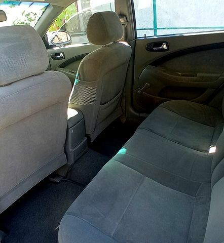 Серый Шевроле Лачетти, объемом двигателя 1.8 л и пробегом 188 тыс. км за 3000 $, фото 5 на Automoto.ua