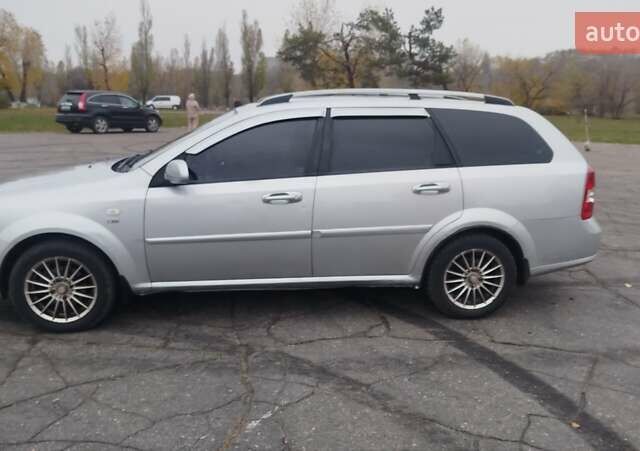 Серый Шевроле Лачетти, объемом двигателя 1.8 л и пробегом 189 тыс. км за 4500 $, фото 1 на Automoto.ua