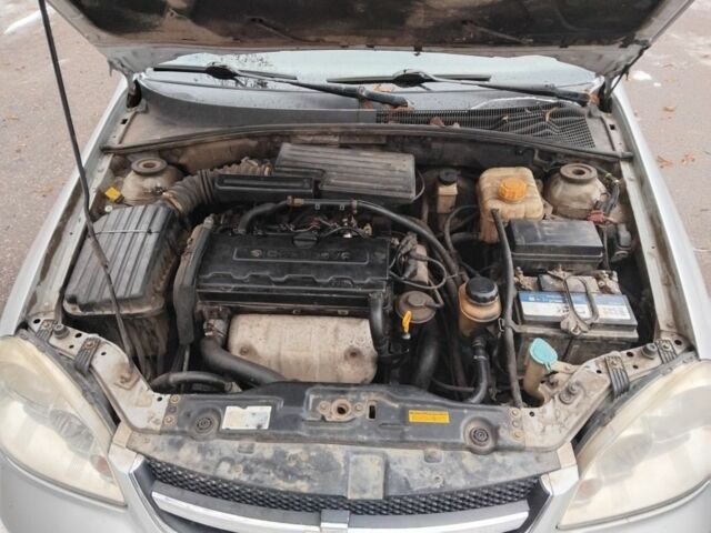 Сірий Шевроле Лачетті, об'ємом двигуна 0 л та пробігом 325 тис. км за 2300 $, фото 5 на Automoto.ua