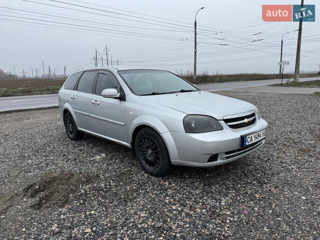 Серый Шевроле Лачетти, объемом двигателя 1.8 л и пробегом 250 тыс. км за 3400 $, фото 2 на Automoto.ua