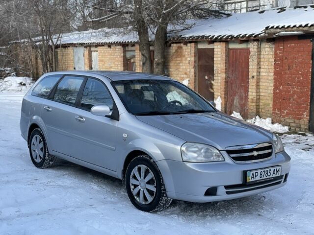 Серый Шевроле Лачетти, объемом двигателя 1.8 л и пробегом 95 тыс. км за 4600 $, фото 2 на Automoto.ua