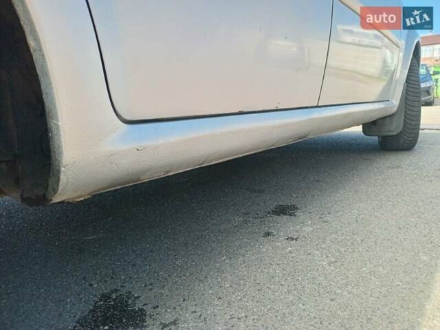 Серый Шевроле Лачетти, объемом двигателя 1.6 л и пробегом 250 тыс. км за 4500 $, фото 3 на Automoto.ua