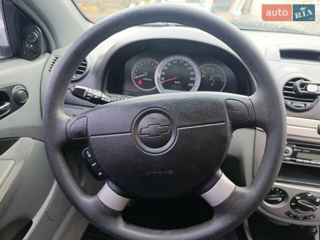 Сірий Шевроле Лачетті, об'ємом двигуна 1.6 л та пробігом 194 тис. км за 4700 $, фото 62 на Automoto.ua